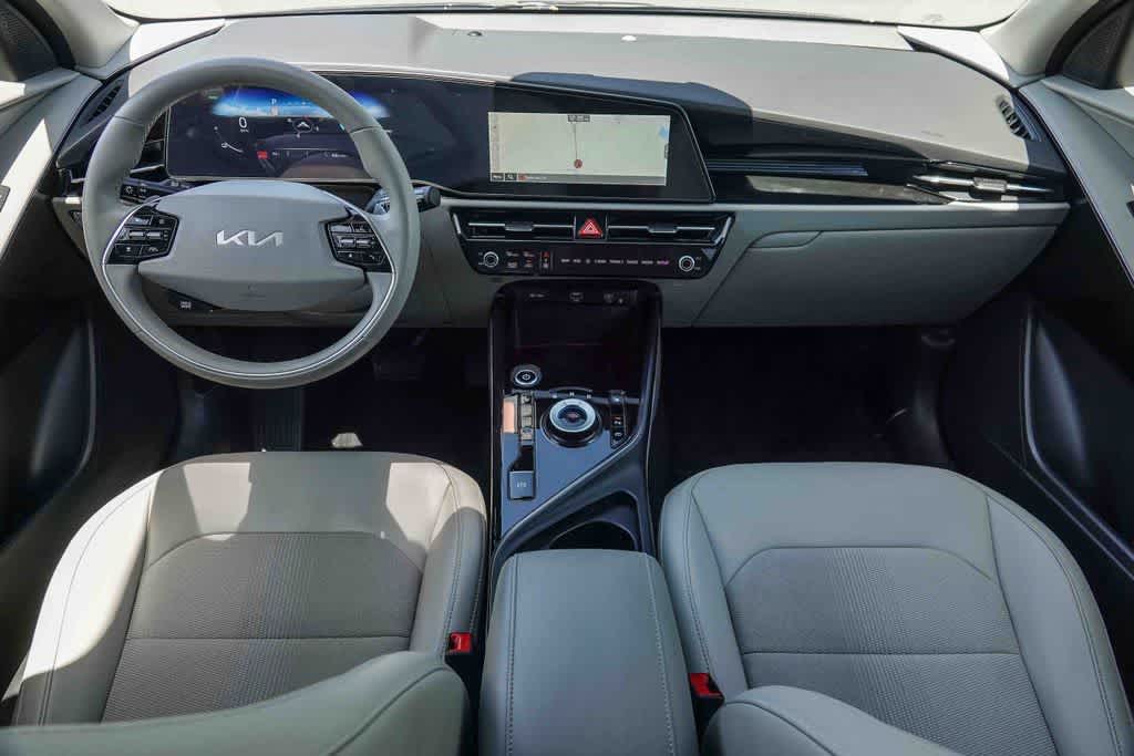 Thumbnail: 2023 Kia Niro - 11