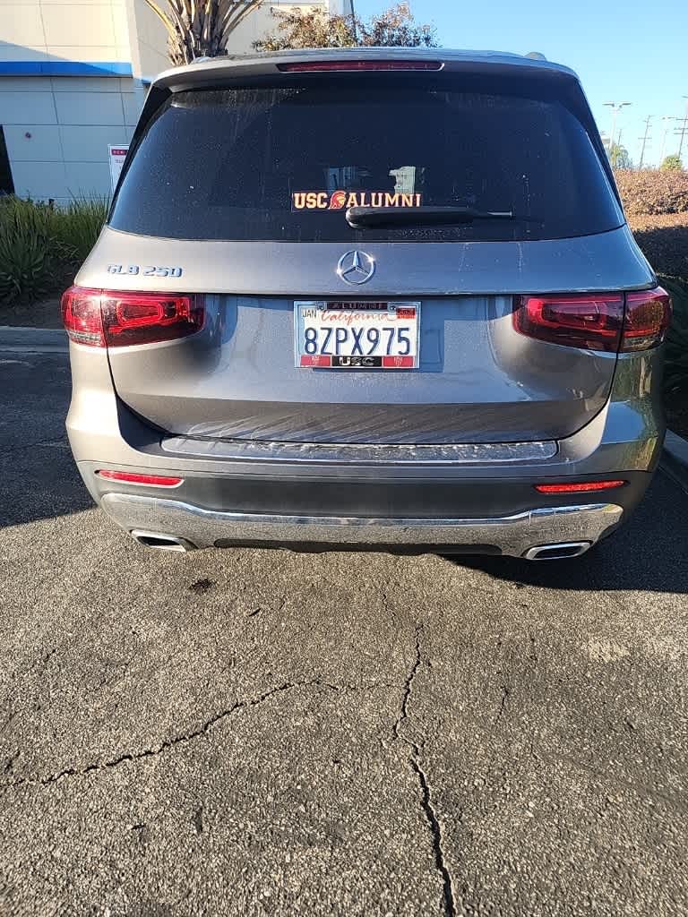 Thumbnail: 2020 Mercedes-Benz GLB - 4