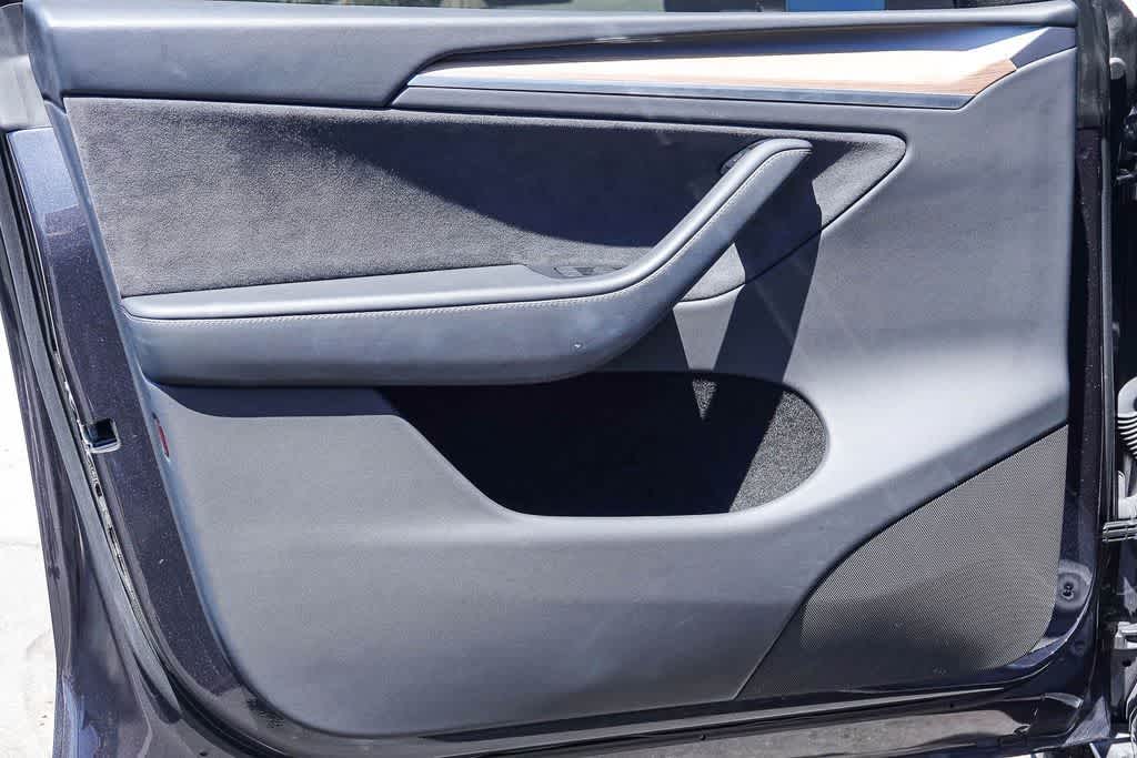Thumbnail: 2024 Tesla Model Y - 18