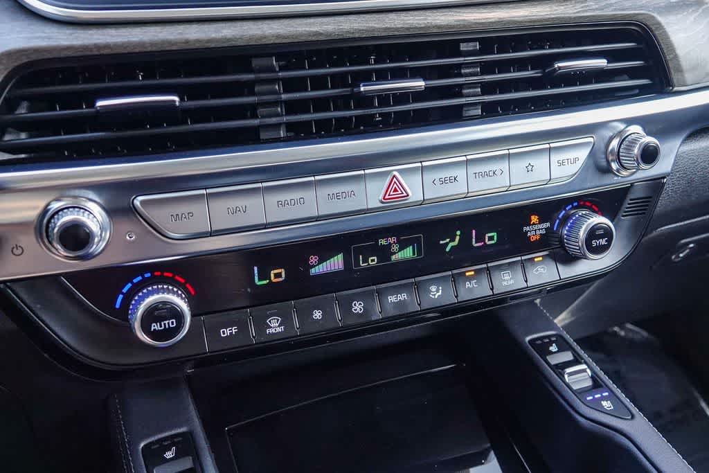 Thumbnail: 2021 Kia Telluride - 21