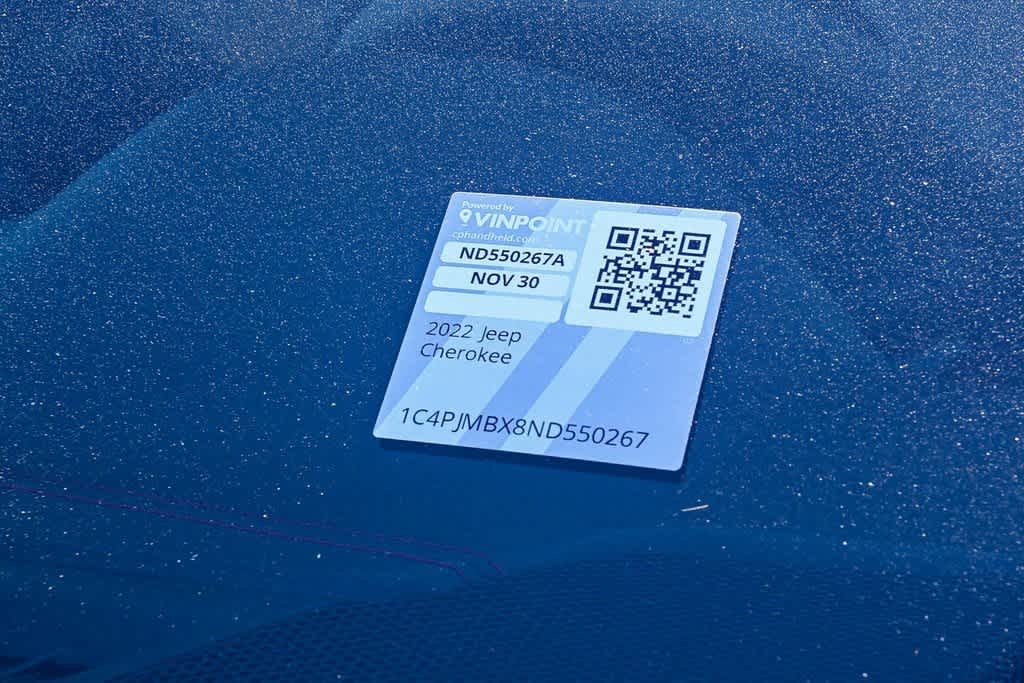 Thumbnail: 2022 Jeep Cherokee - 38