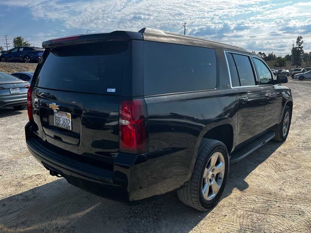 Thumbnail: 2017 Chevrolet Suburban - 5