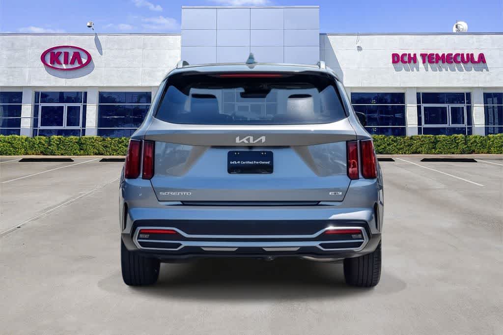 Thumbnail: 2023 Kia Sorento - 5
