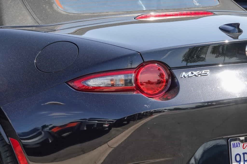 Thumbnail: 2016 Mazda MX-5 Miata - 7