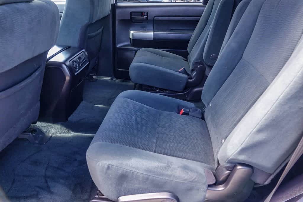 Thumbnail: 2018 Toyota Sequoia - 17