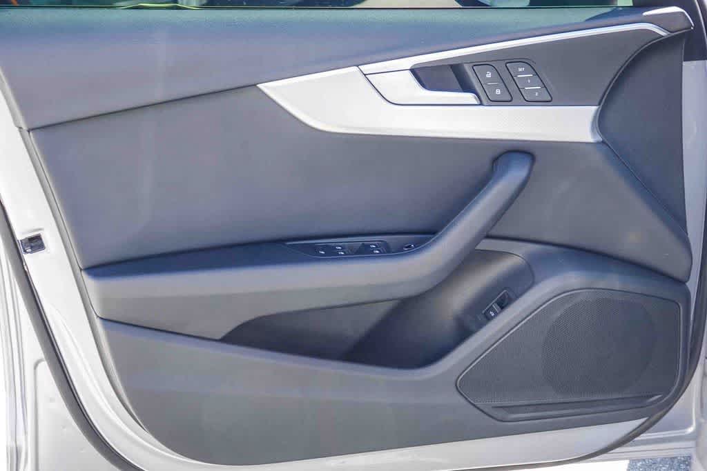 Thumbnail: 2019 Audi A4 - 18