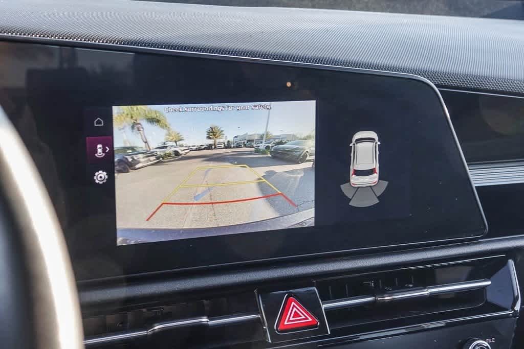 Thumbnail: 2023 Kia Niro - 22