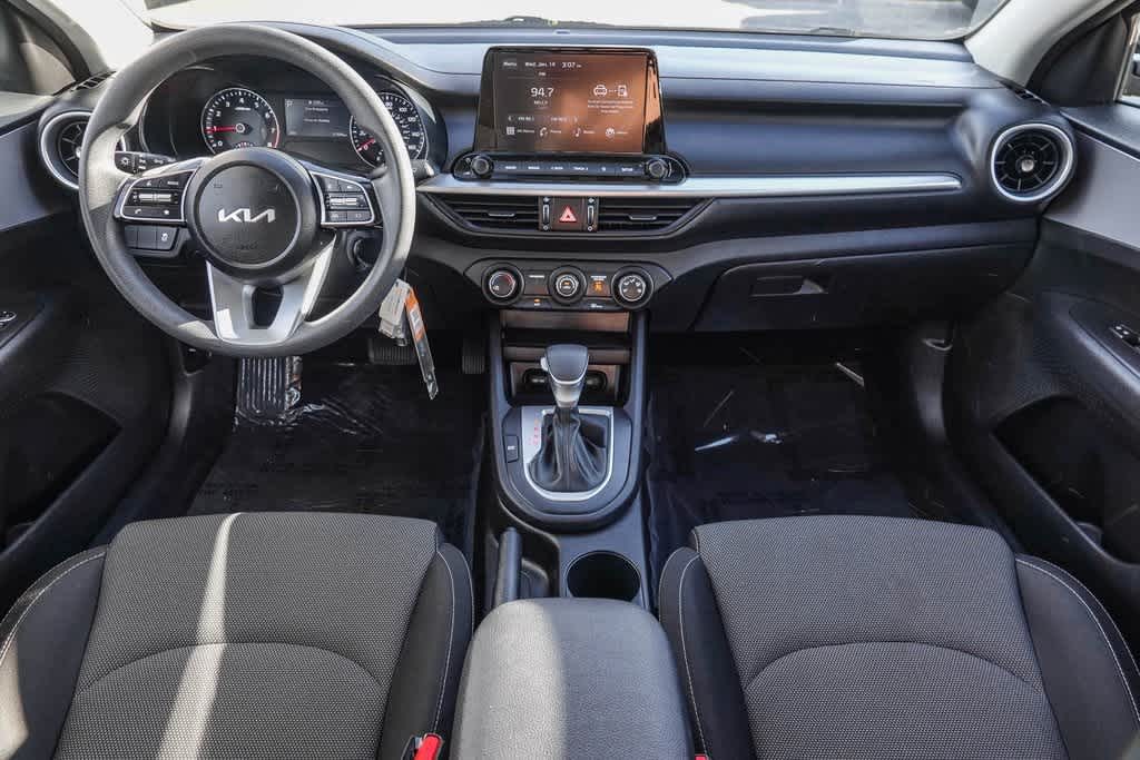 Thumbnail: 2024 Kia Forte - 11