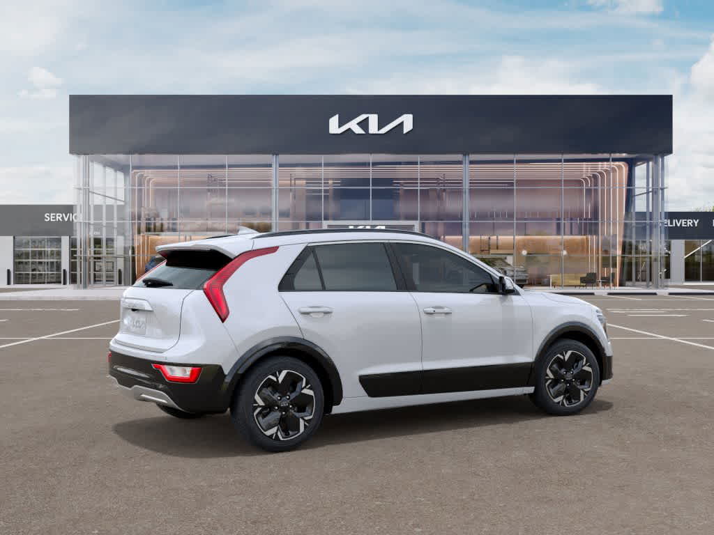 Thumbnail: 2025 Kia Niro - 6