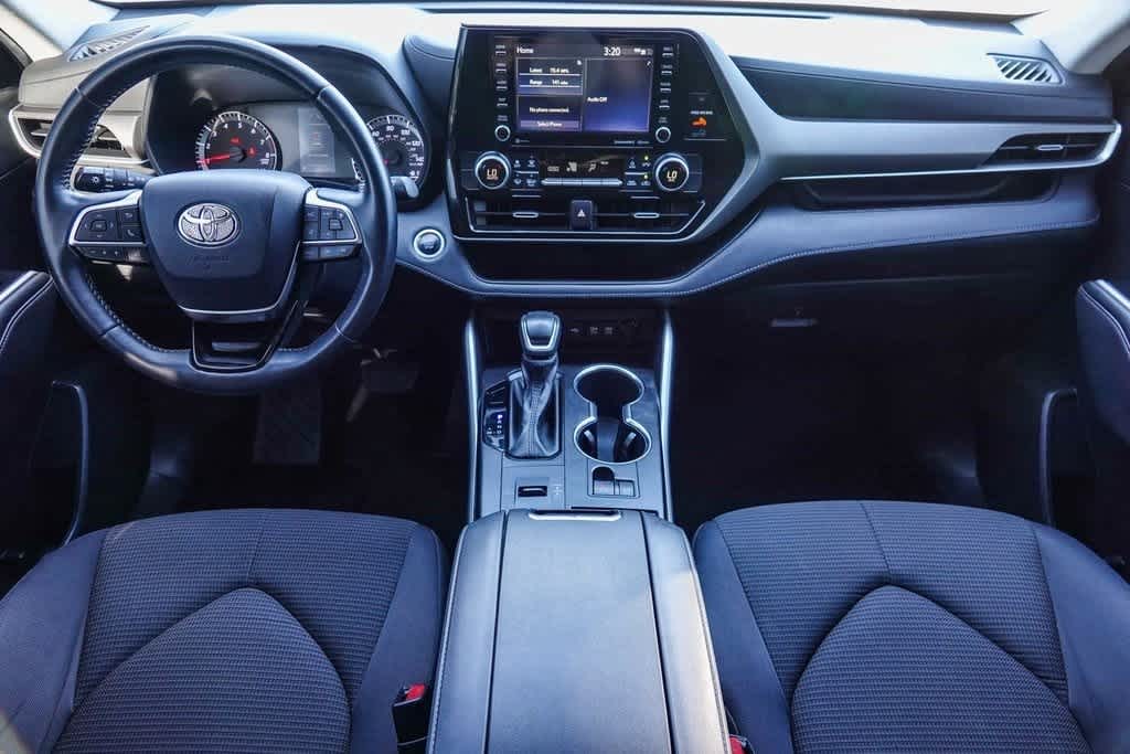 Thumbnail: 2021 Toyota Highlander - 11