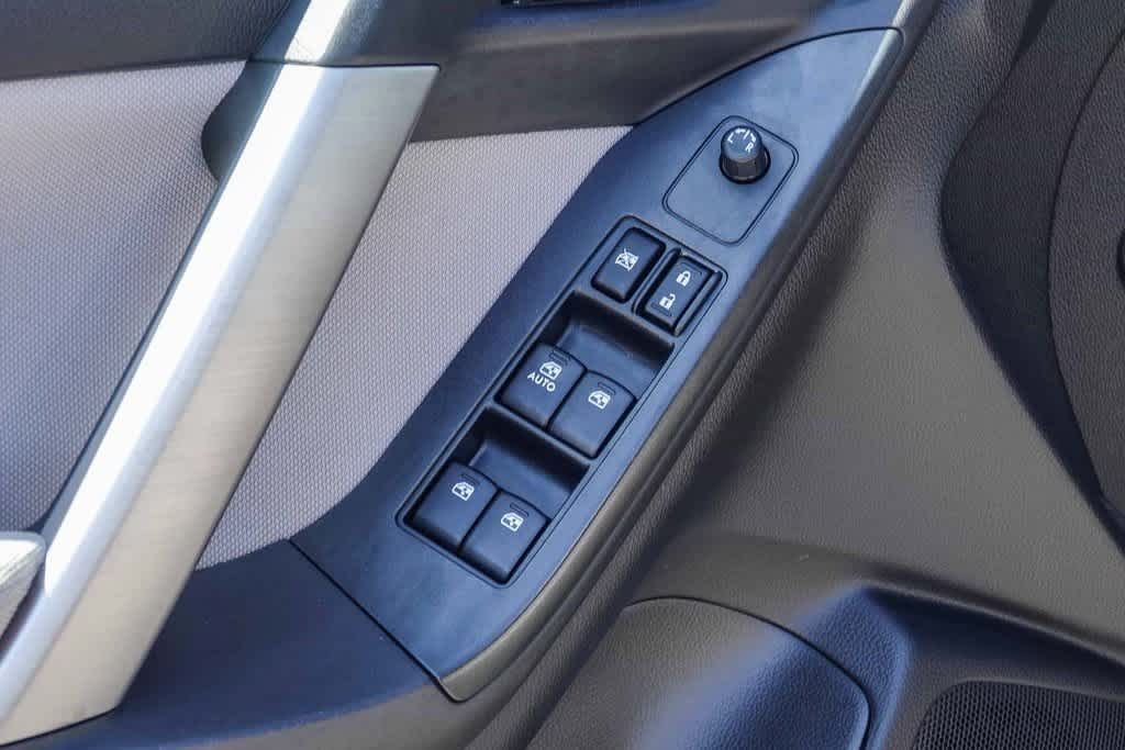 Thumbnail: 2015 Subaru Forester - 22
