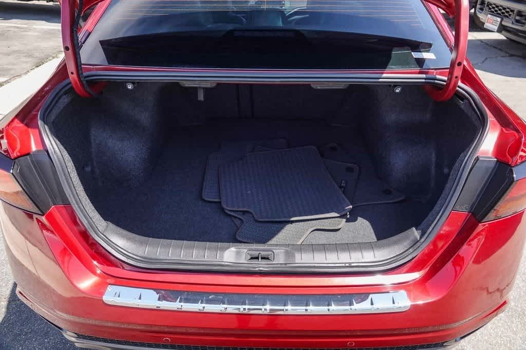 Thumbnail: 2021 Nissan Altima - 25