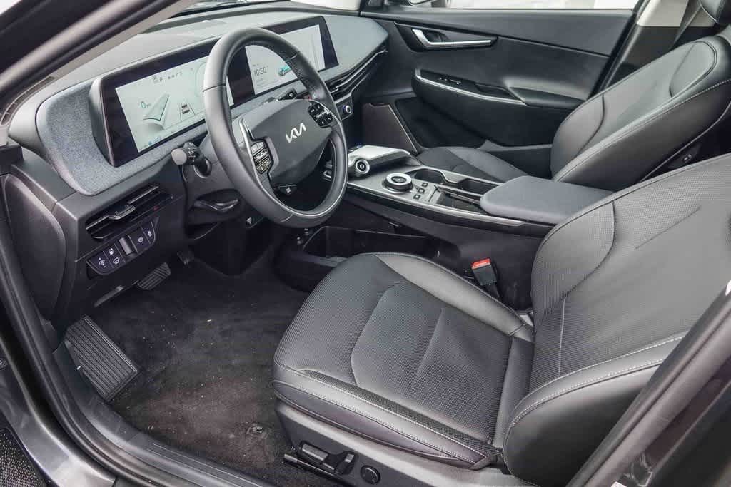 Thumbnail: 2023 Kia EV6 - 16