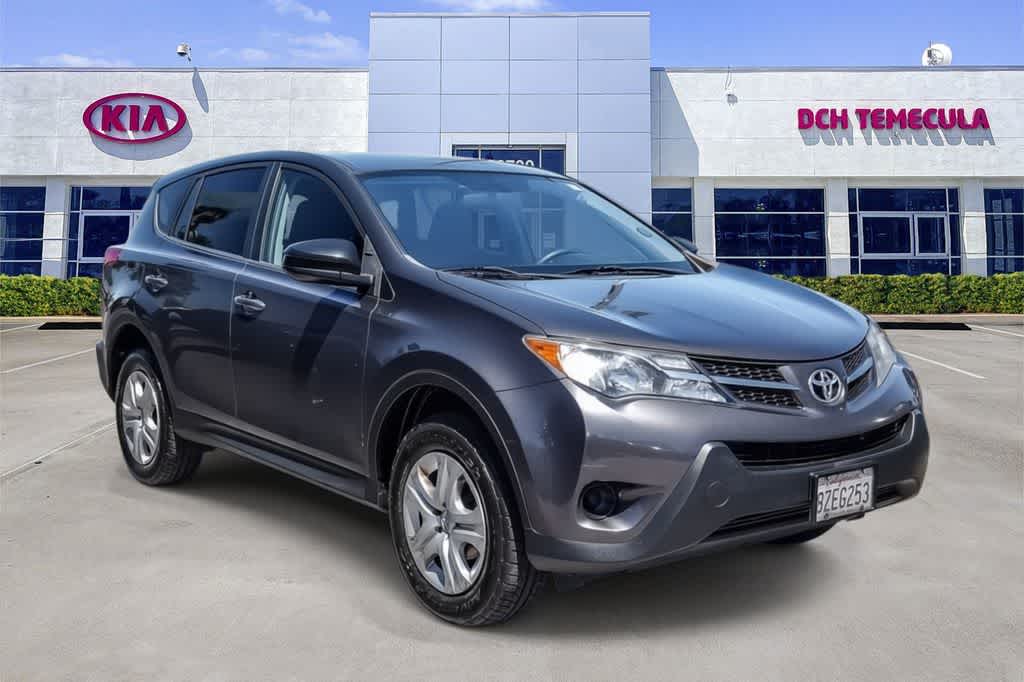 Thumbnail: 2015 Toyota RAV4 - 3