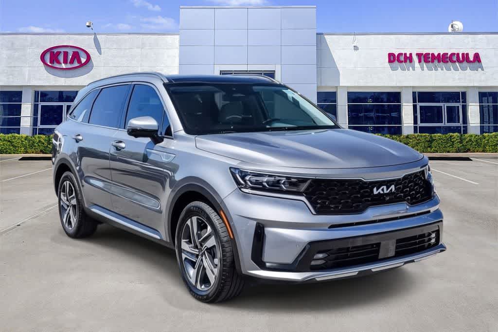 Thumbnail: 2023 Kia Sorento - 3