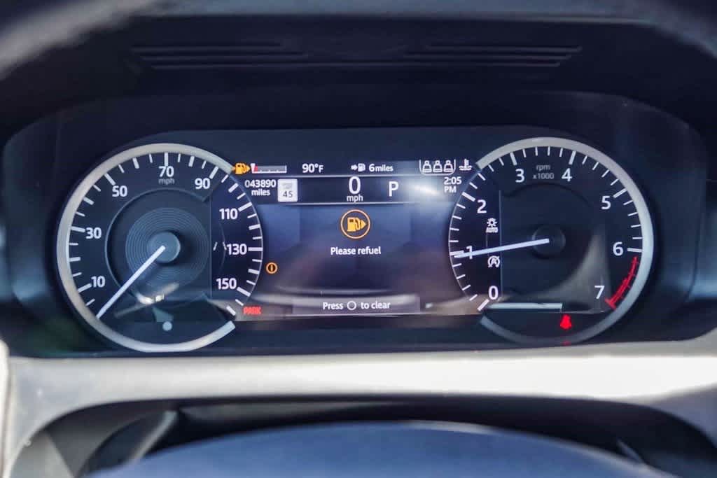 Thumbnail: 2021 Land Rover Discovery Sport - 25