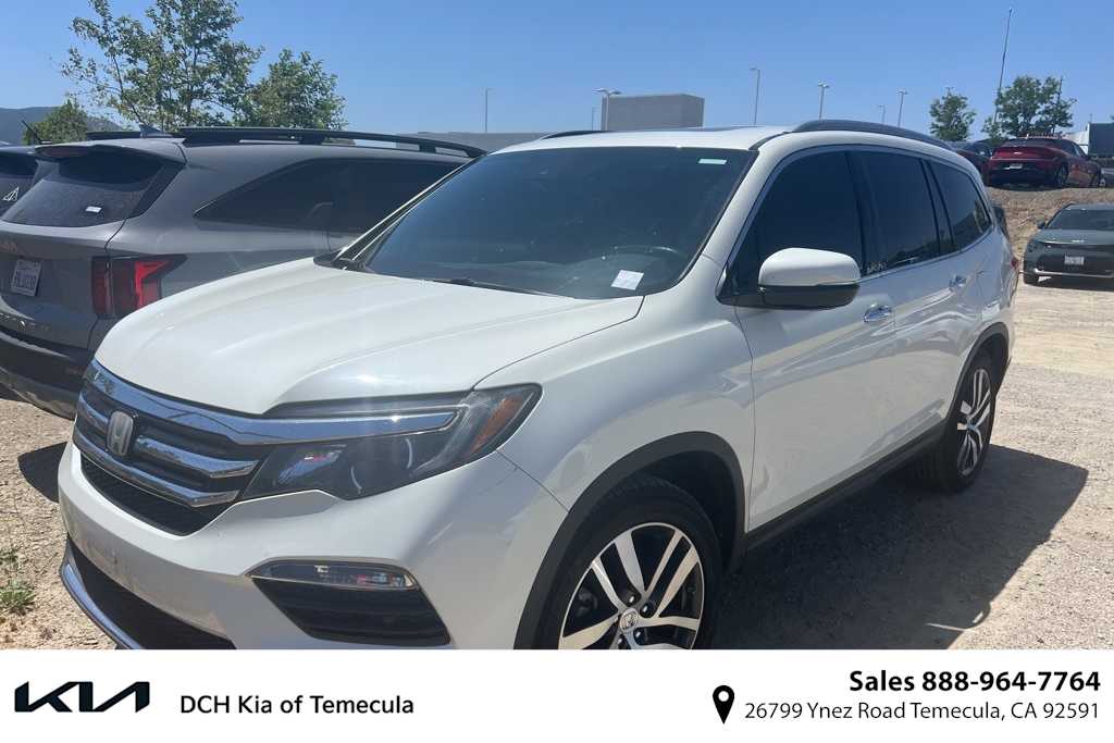 Thumbnail: 2017 Honda Pilot - 1