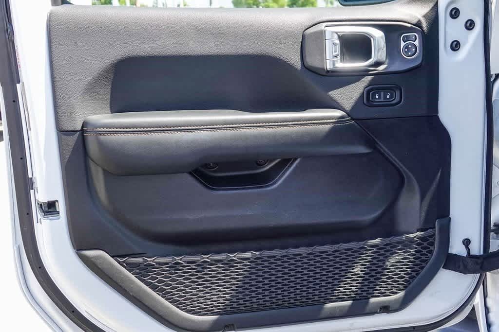 Thumbnail: 2024 Jeep Wrangler - 19