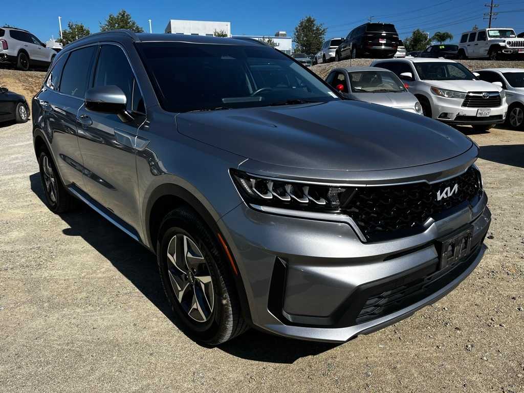 Thumbnail: 2022 Kia Sorento - 3