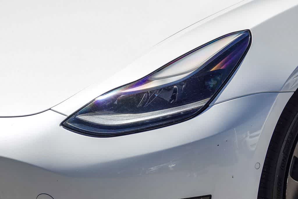 Thumbnail: 2022 Tesla Model 3 - 8
