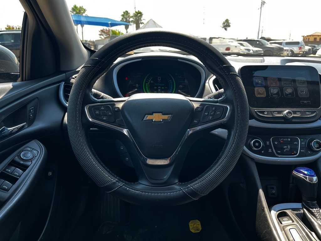 Thumbnail: 2017 Chevrolet Volt - 21