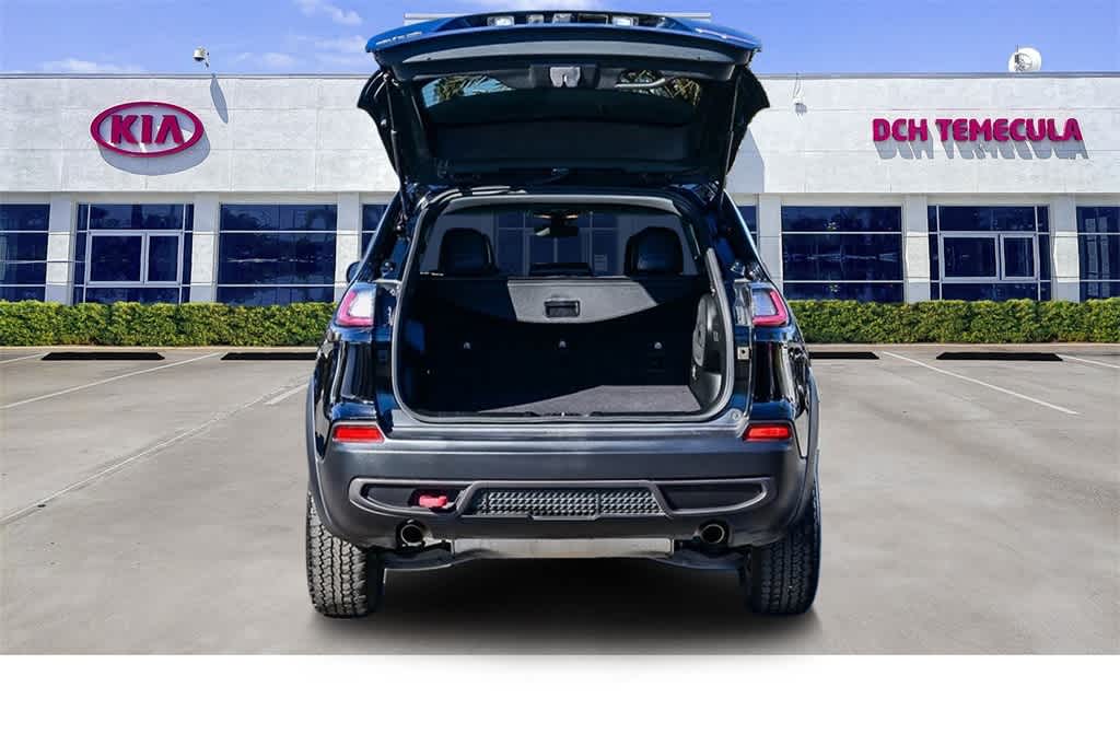 Thumbnail: 2022 Jeep Cherokee - 6