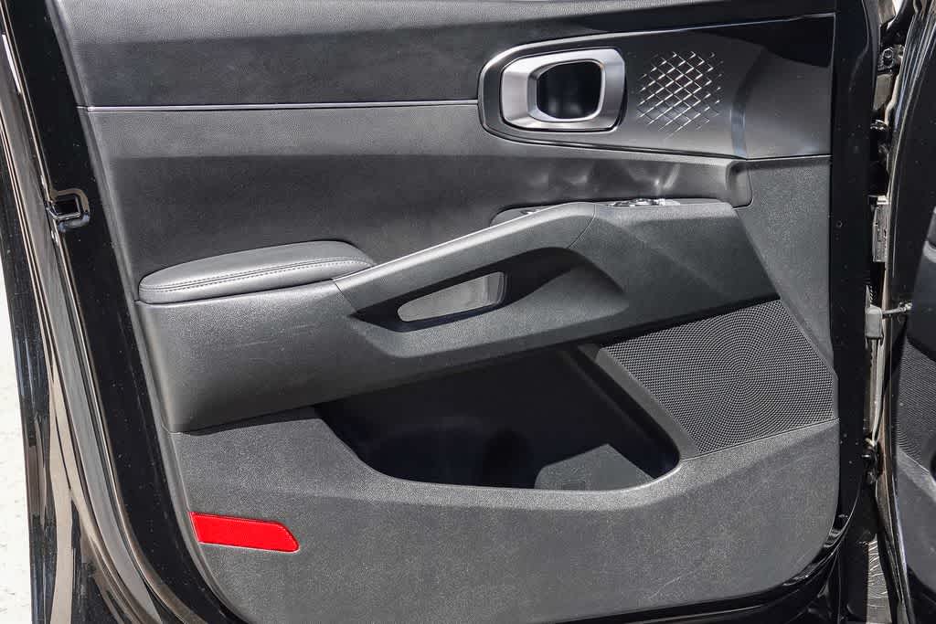 Thumbnail: 2023 Kia Sorento - 19