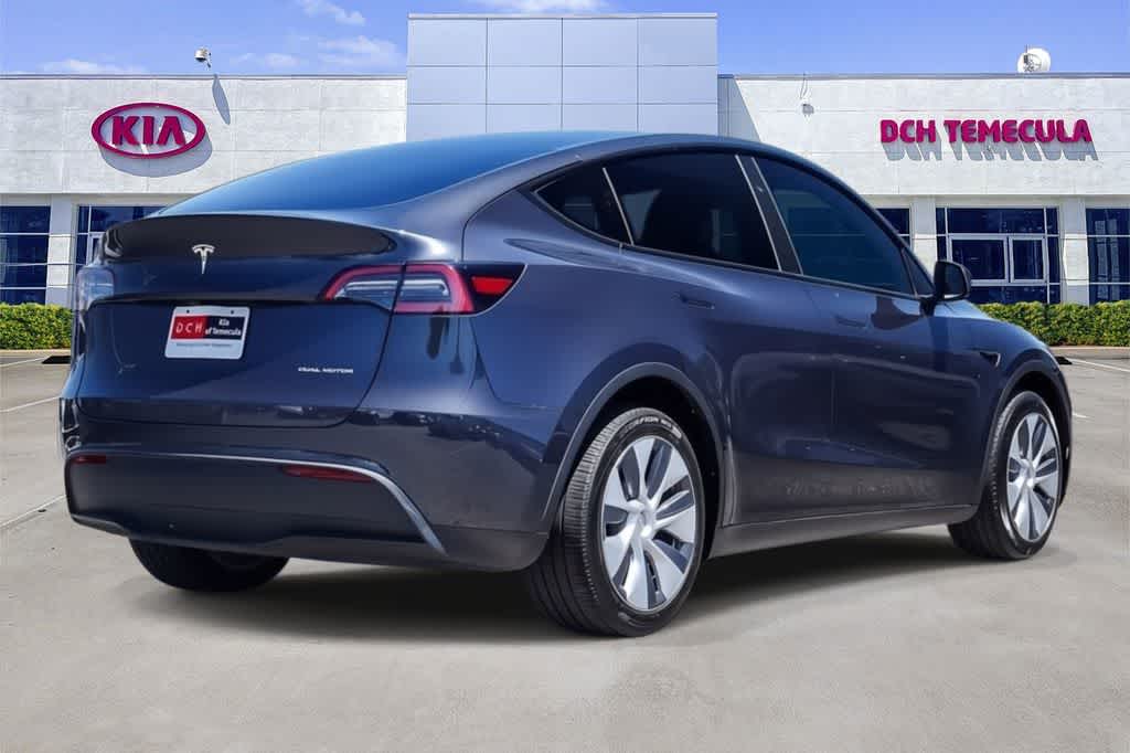 Thumbnail: 2024 Tesla Model Y - 4