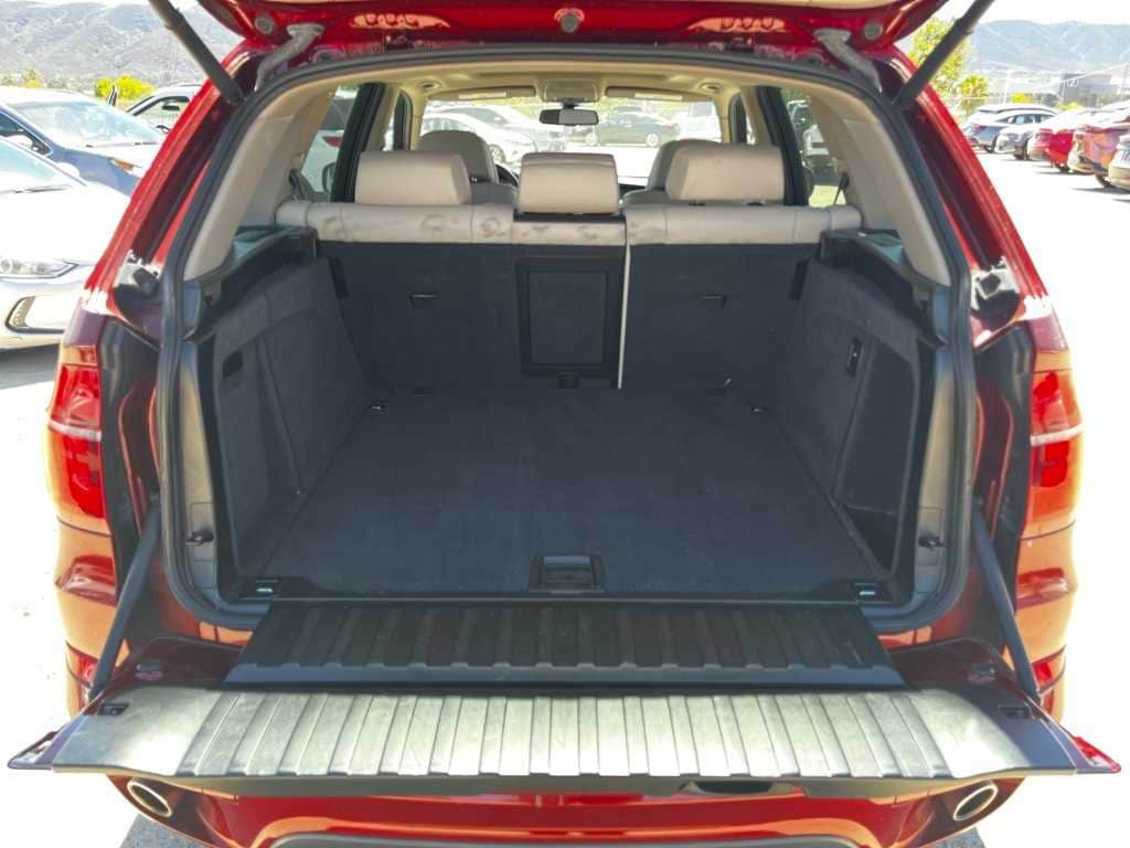 Thumbnail: 2013 BMW X5 - 11