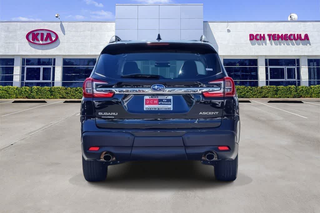 2023 Subaru Ascent Premium 7-Passenger photo 4