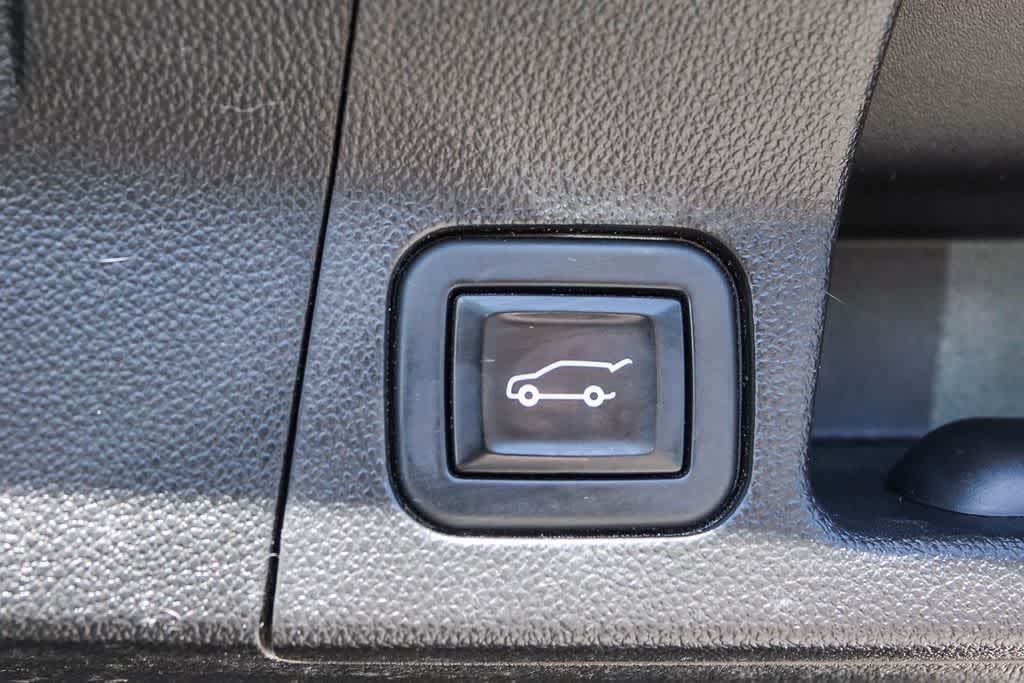 Thumbnail: 2020 GMC Acadia - 26