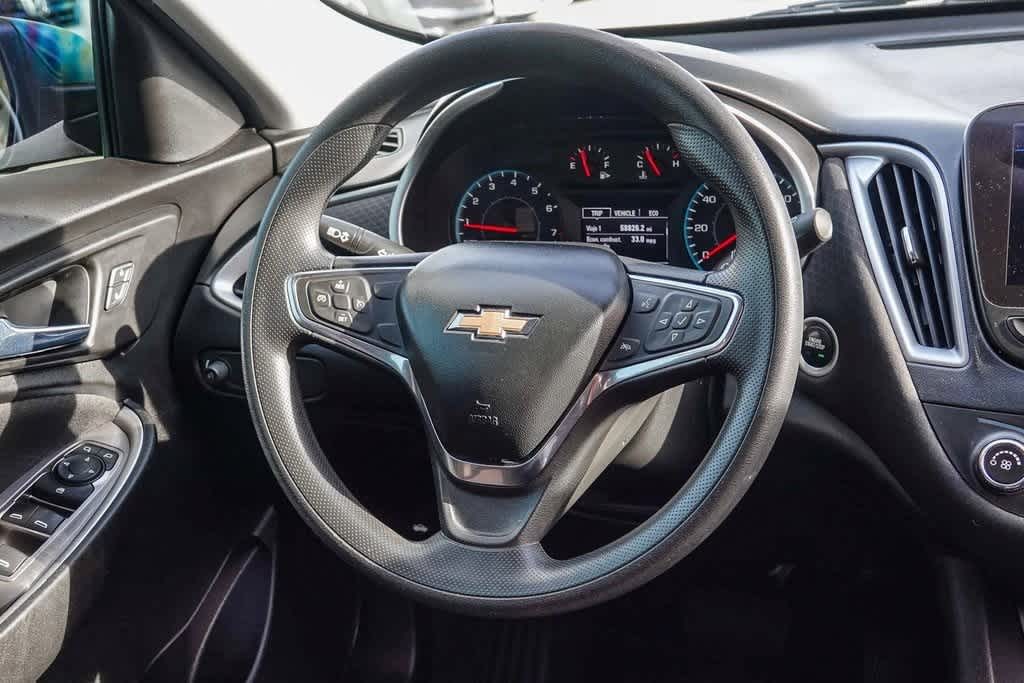 Thumbnail: 2020 Chevrolet Malibu - 12