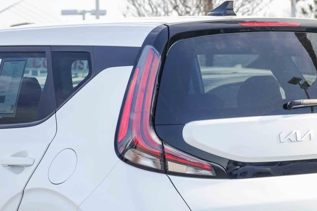 Thumbnail: 2023 Kia Soul - 7