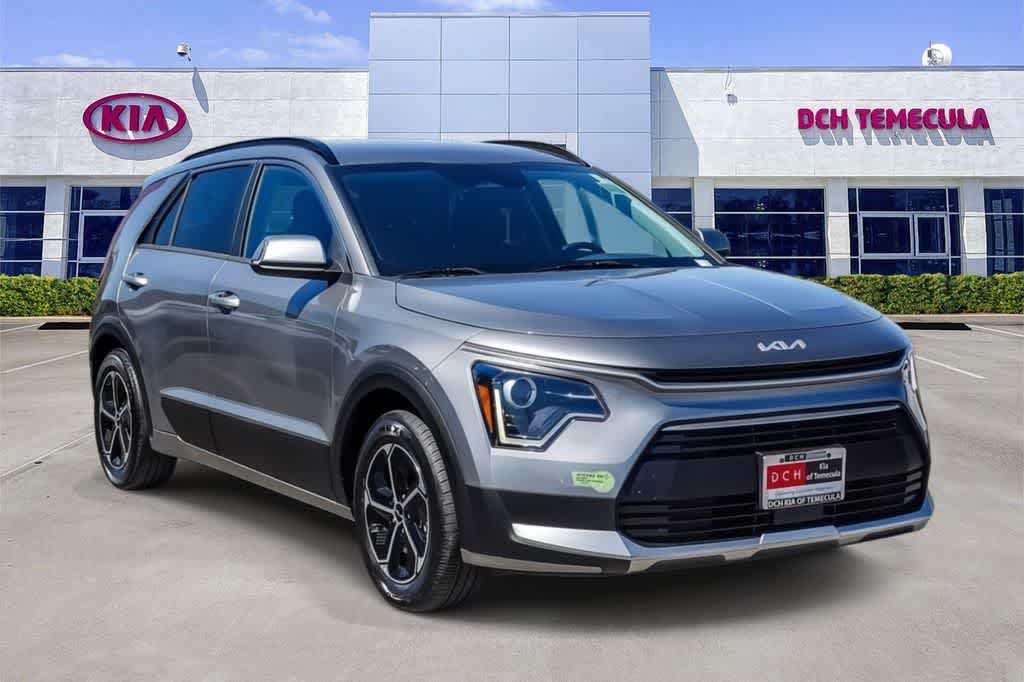 2023 Kia Niro Plug-In Hybrid EX photo 2