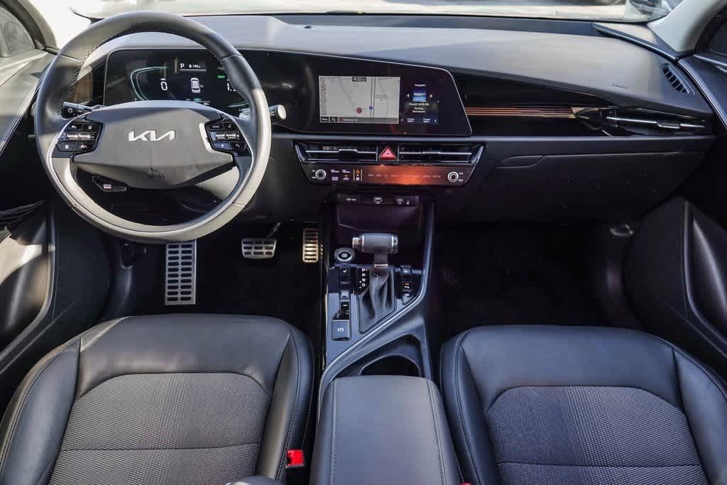 Thumbnail: 2023 Kia Niro - 11