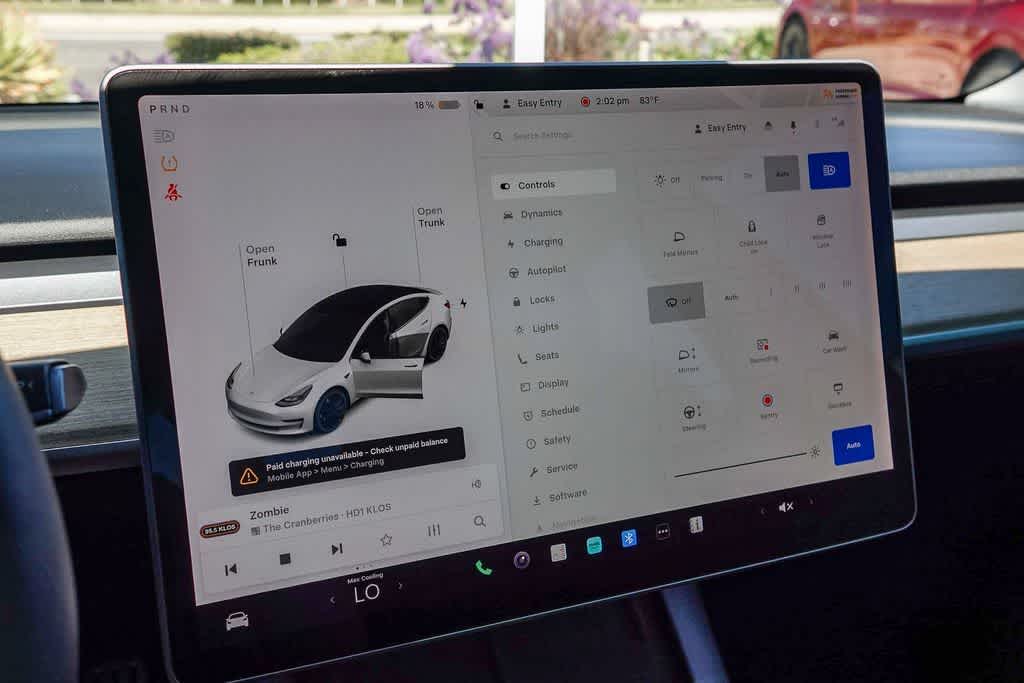 Thumbnail: 2022 Tesla Model 3 - 21