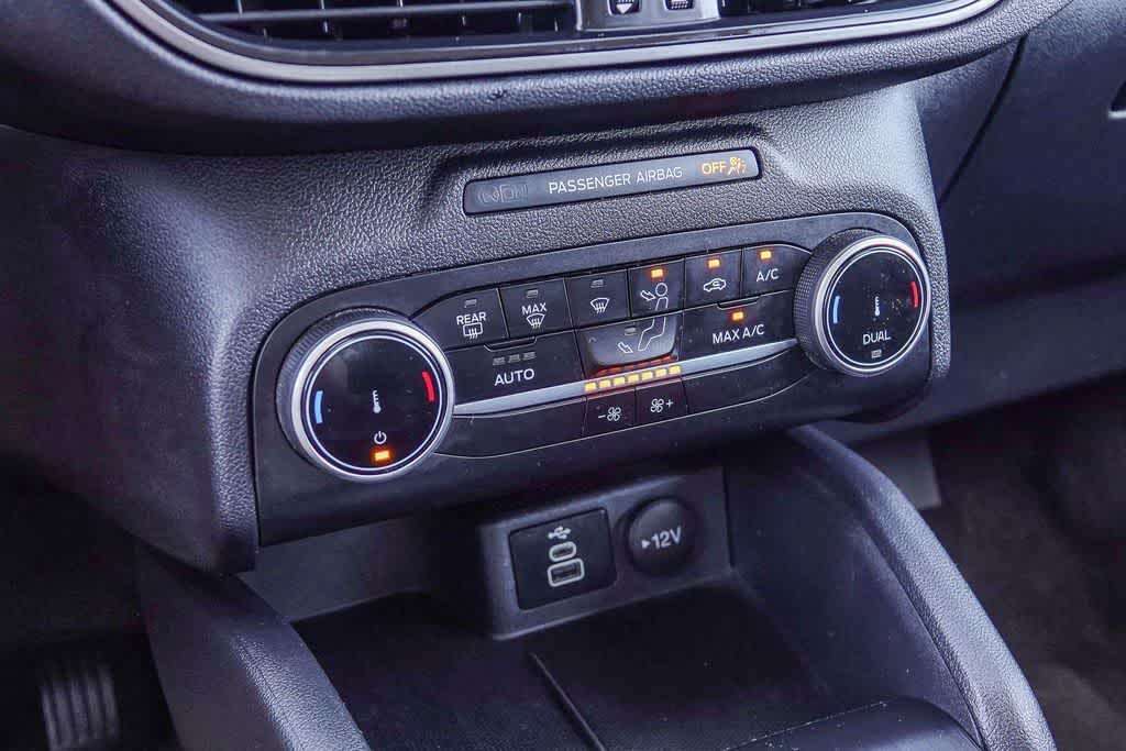 Thumbnail: 2024 Ford Escape - 21