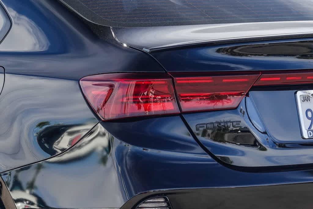 Thumbnail: 2023 Kia Forte - 7
