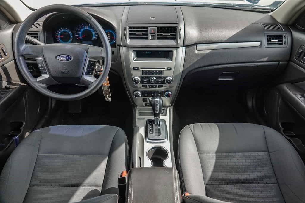 Thumbnail: 2012 Ford Fusion - 10