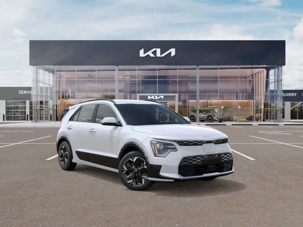 Thumbnail: 2025 Kia Niro - 8