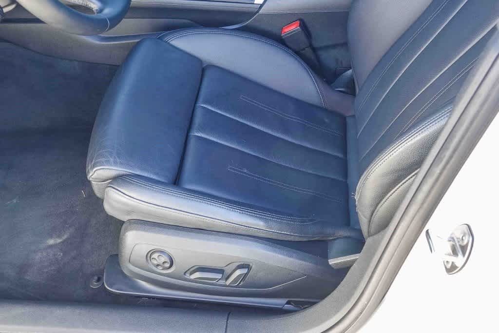 Thumbnail: 2019 Audi A4 - 19