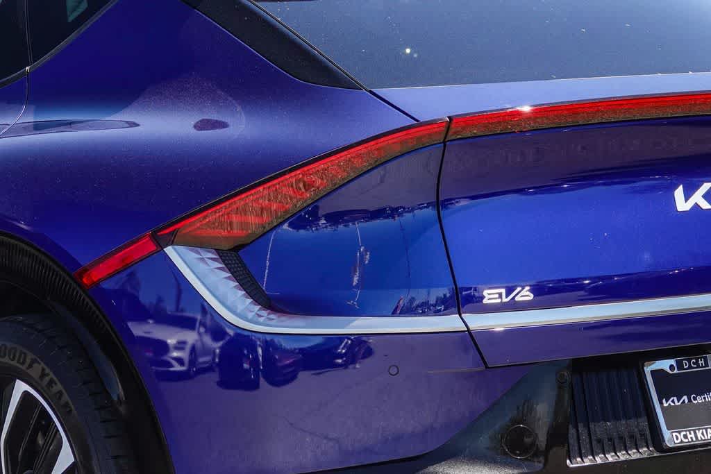 Thumbnail: 2022 Kia EV6 - 7