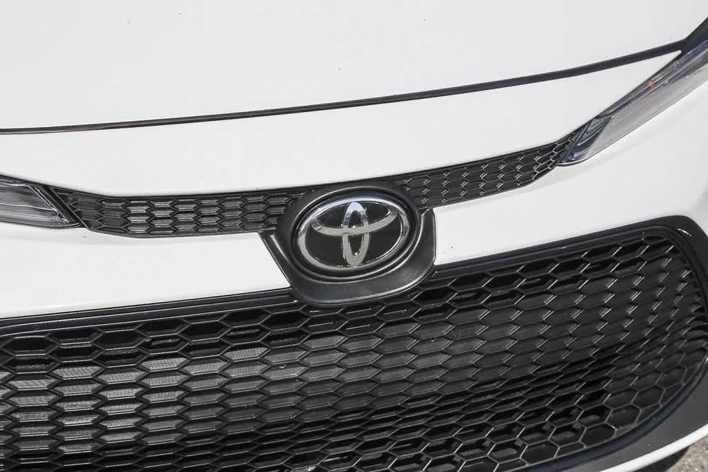 Thumbnail: 2022 Toyota Corolla - 8