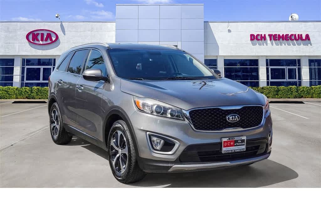 Thumbnail: 2016 Kia Sorento - 3