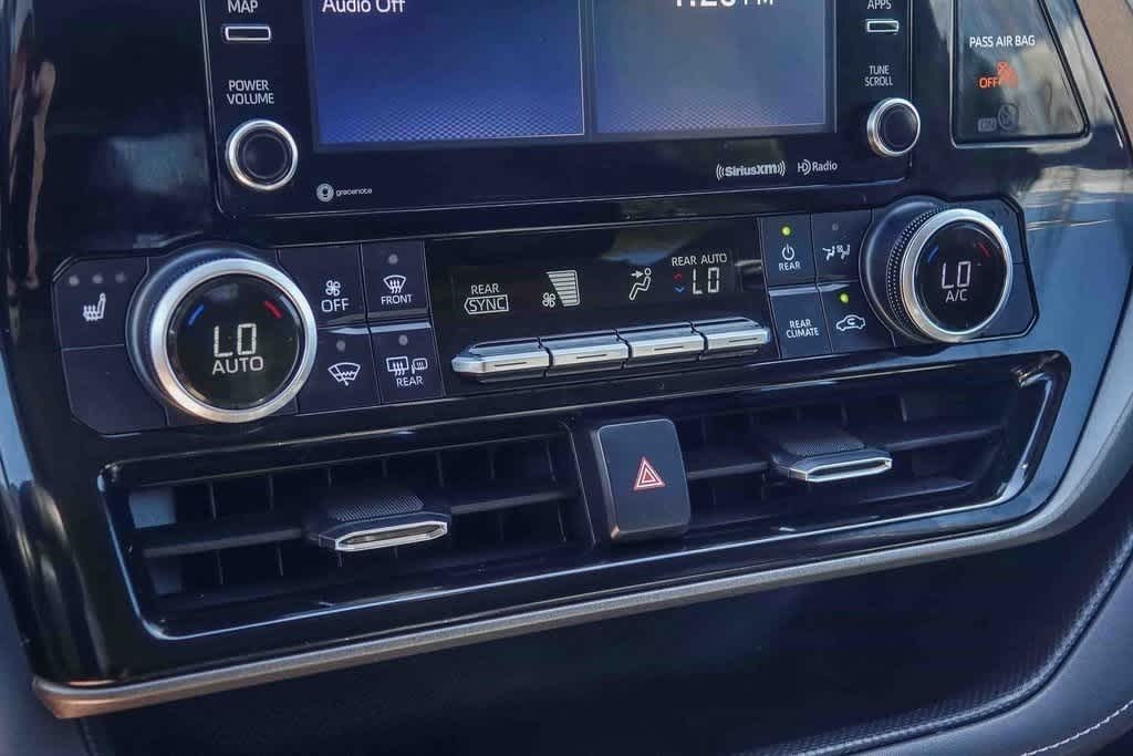 Thumbnail: 2021 Toyota Highlander - 20