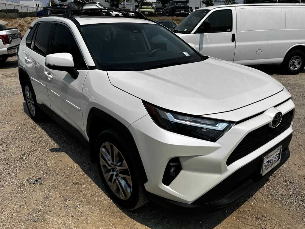 Thumbnail: 2022 Toyota RAV4 - 3