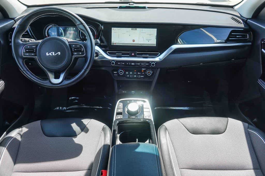 Thumbnail: 2022 Kia Niro - 11
