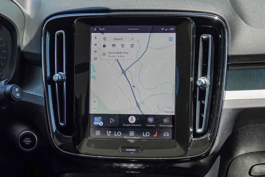 Thumbnail: 2024 Volvo XC40 - 12