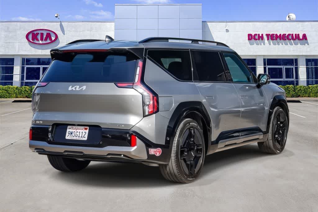 Thumbnail: 2024 Kia EV9 - 3