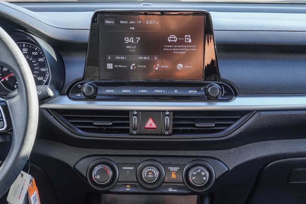 Thumbnail: 2024 Kia Forte - 12